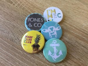 Agence-Jones-and-co-marseille-realisations-badges-personnalises